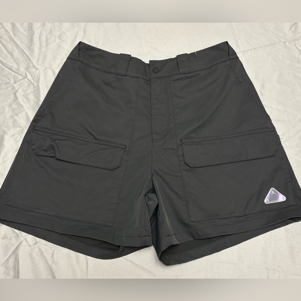 NIKE  JORDAN 23 Engineered Womens L Shorts Grey Streetstyle